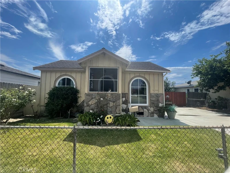 12308 Centralia Street, Lakewood, CA 90715