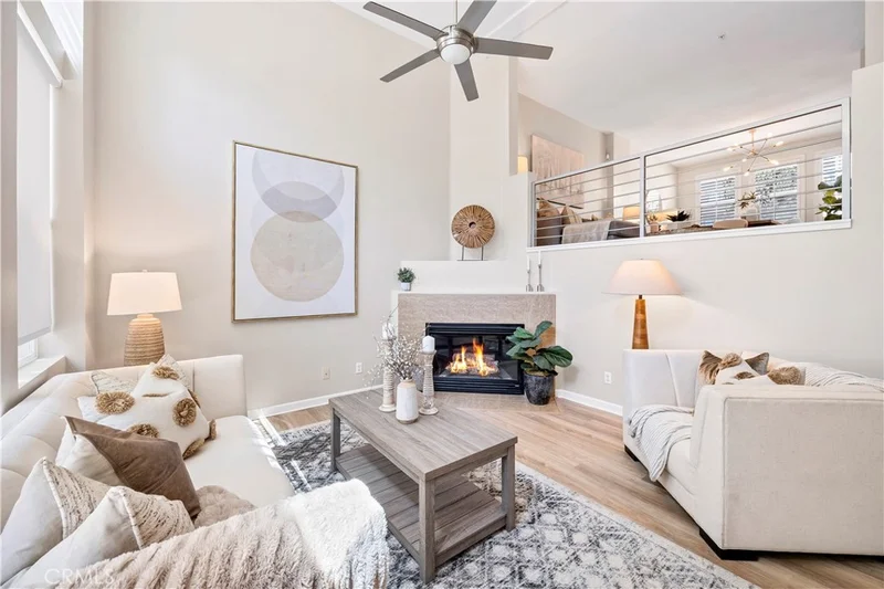 452 E Jeanette Lane, Santa Ana, CA 92705