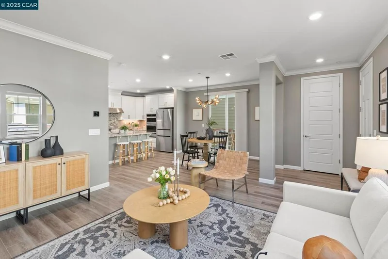 118 Wallace Cir, Moraga, CA 94556