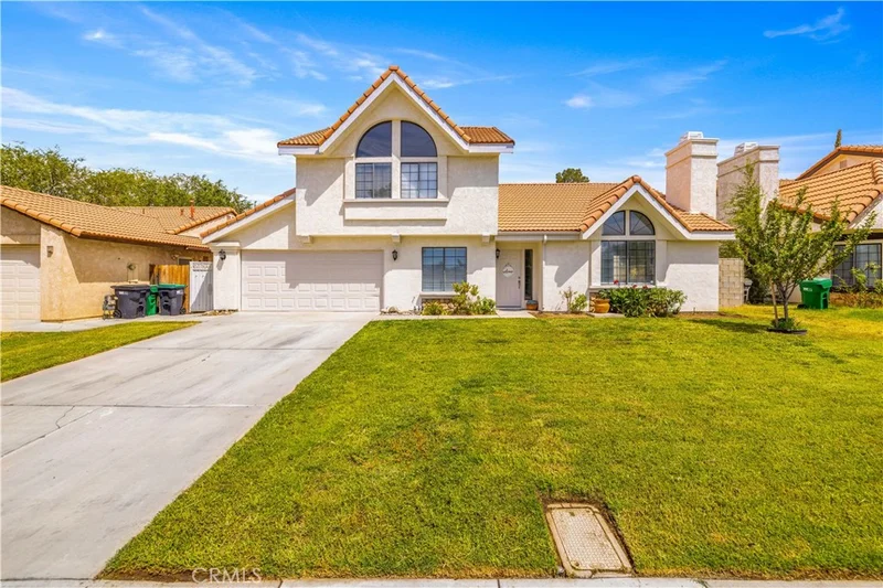42502 52nd Street W, Quartz Hill, CA 93536
