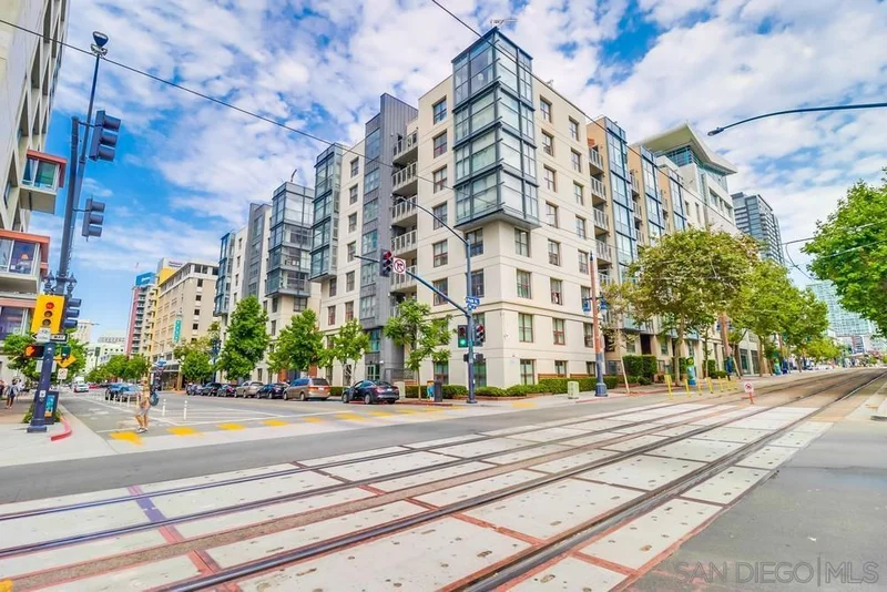 1150 J 609, San Diego, CA 92101