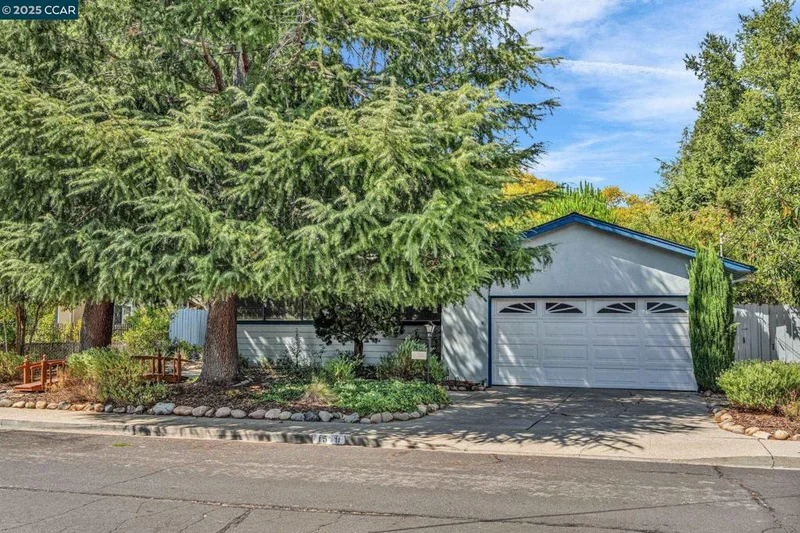 1540 BRENTWOOD COURT
