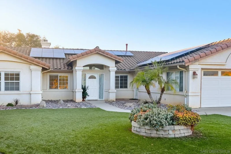 10022 Triple J Trl, Escondido, CA 92026