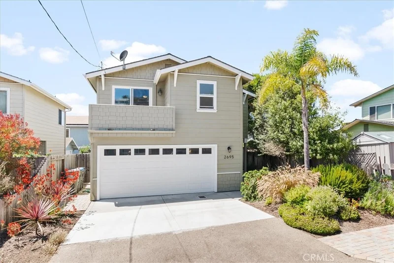 2695 Hemlock Avenue, Morro Bay, CA 93442