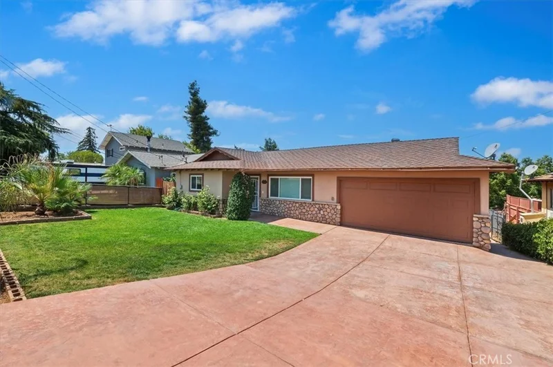 12446 1st, Yucaipa, CA 92399
