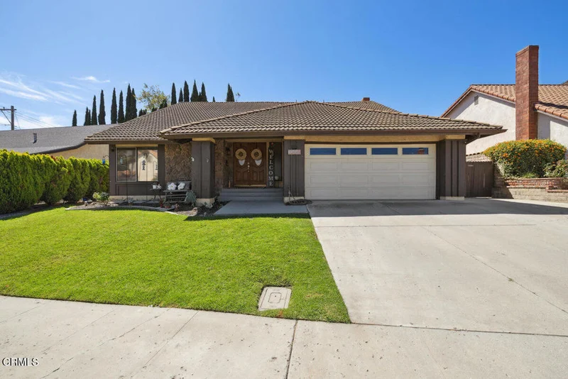 1006 Amber Drive, Santa Paula, CA 93060