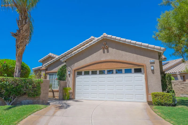 45233 Big Canyon Street photo 2