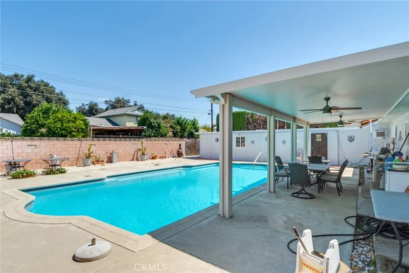 425 Philadelphia Street, Pomona, CA 91766