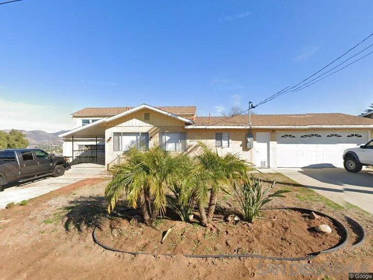 8657 Almond Rd, Lakeside, CA 92040