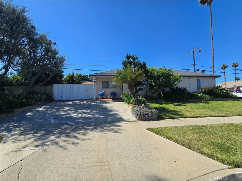 302 E 186th Street, Carson, CA 90746