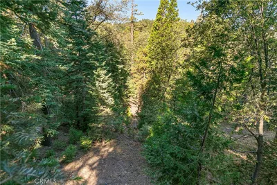 628 Rose Lane photo 2