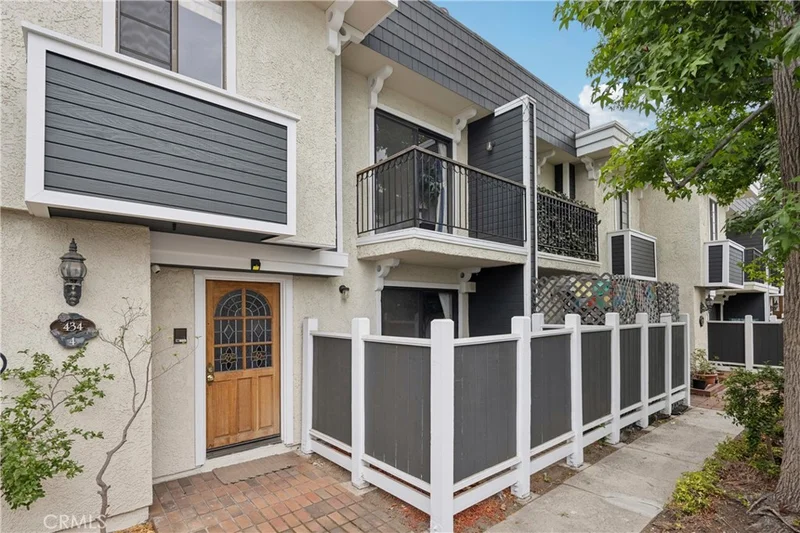 434 S Los Robles Avenue 4, Pasadena, CA 91101