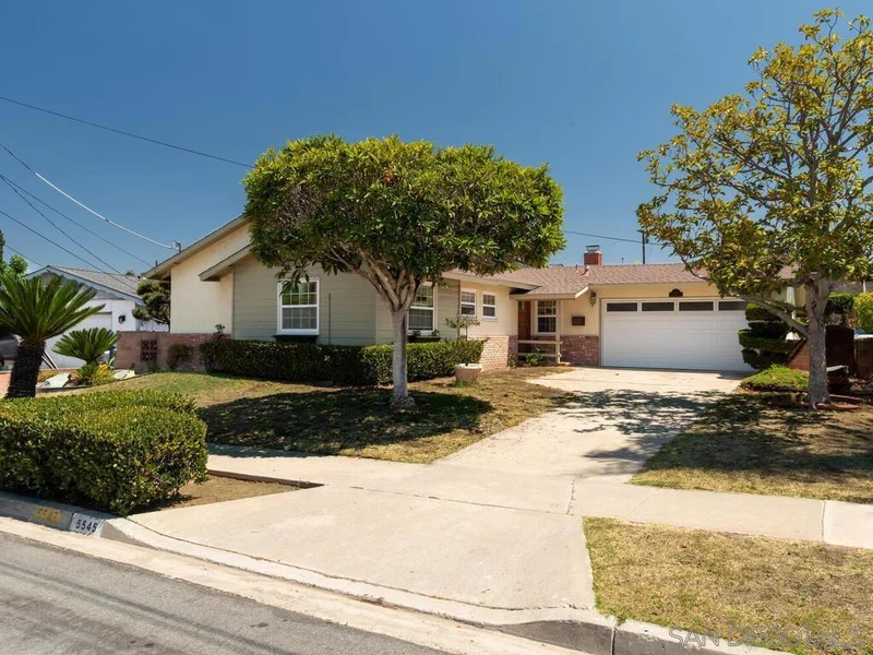 5545 Wake Street, La Mesa, CA 91942