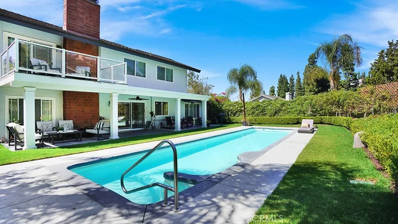 562 S Covered Wagon Trail, Anaheim Hills, CA 92807