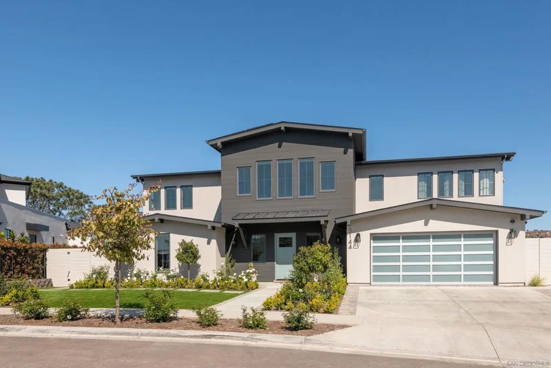 5144 Gordon Ln, San Diego, CA 92109