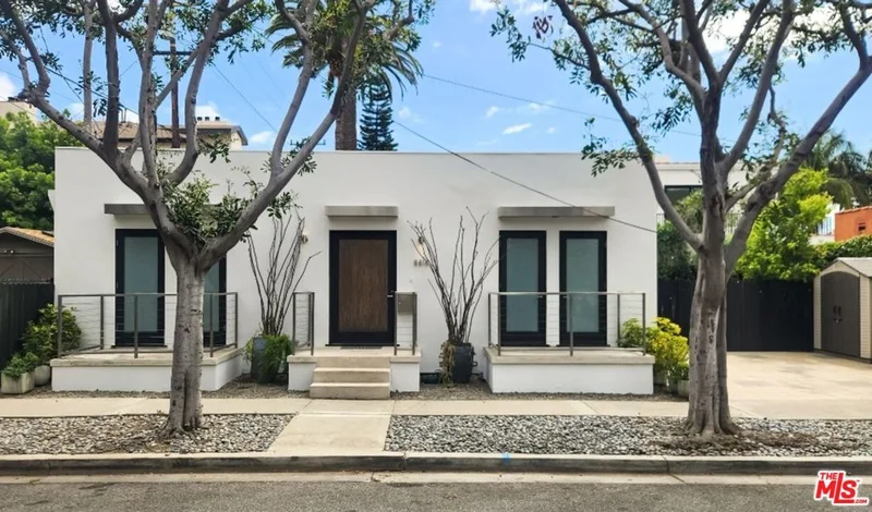 8616 Sherwood Drive, West Hollywood, CA 90069