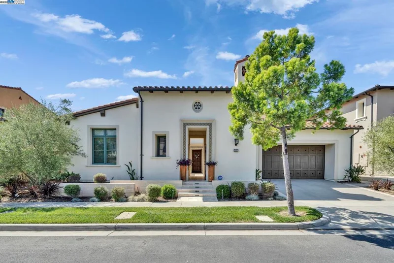 103 Crosswinds, Irvine, CA 92602