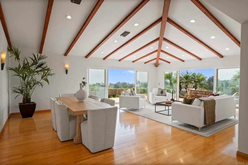 6301 Castejon Drive, La Jolla, CA 92037
