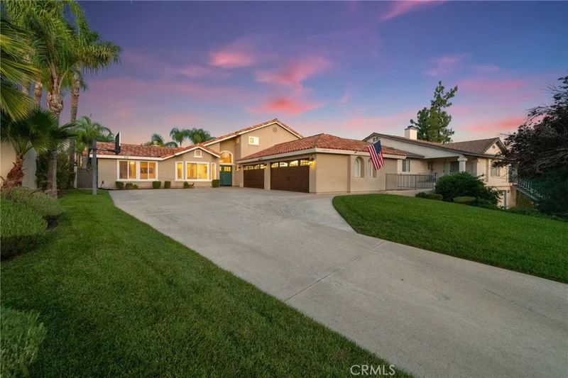 29474 Longhorn Drive, Canyon Lake, CA 92587