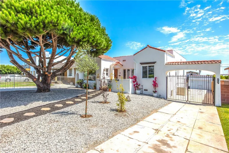 5140 Chesley Avenue, Los Angeles, CA 90043