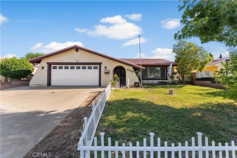 2736 E Avenue R7, Palmdale, CA 93550