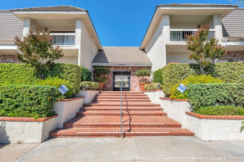 10201 Mason Avenue 9, Chatsworth, CA 91311