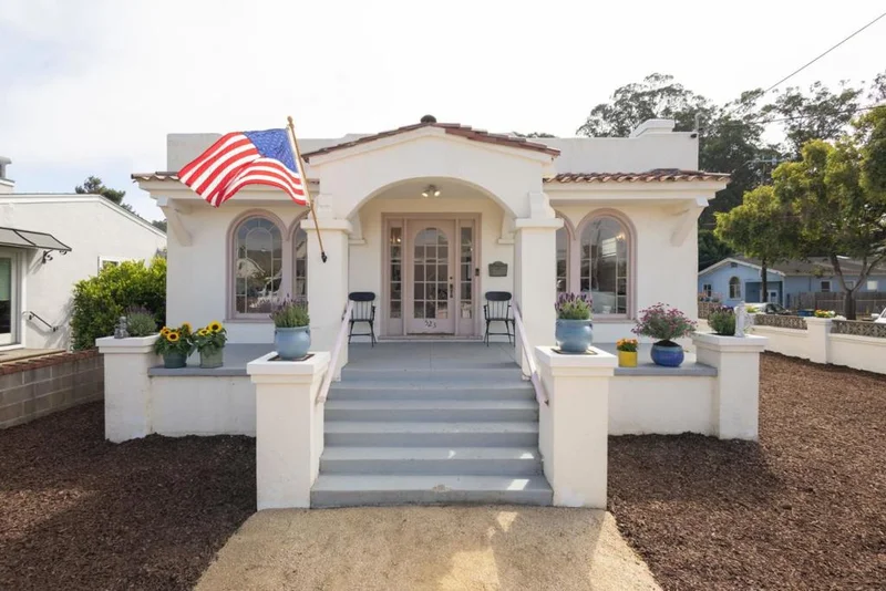 523 San Benito Street, Half Moon Bay, CA 94019