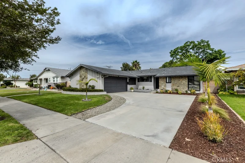 2309 E Sycamore Street, Anaheim, CA 92806
