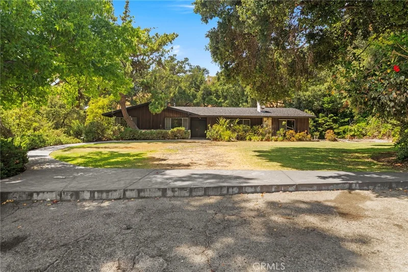 1145 Glencoe Heights Drive, Glendora, CA 91741