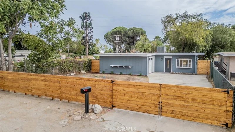 18863 8th Street, Bloomington, CA 92316