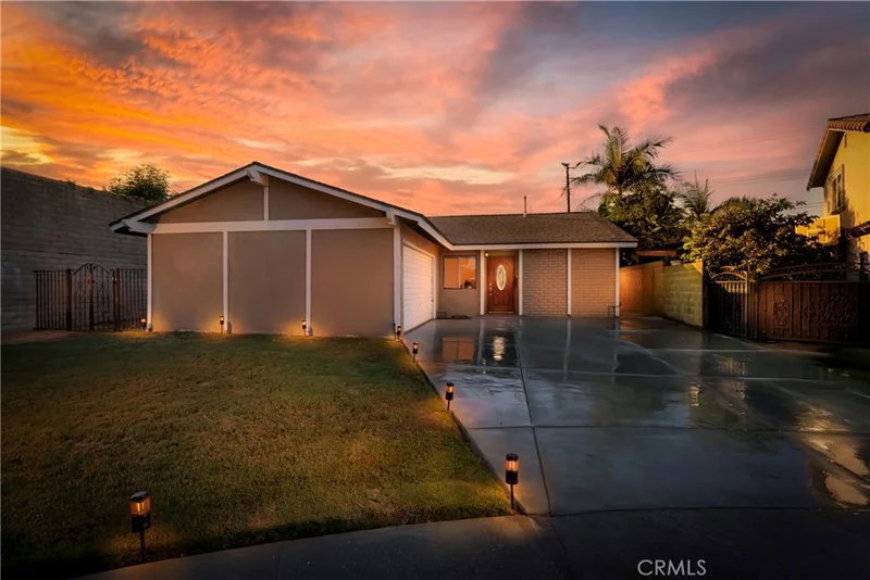 11503 Walcroft Street, Lakewood, CA 90715