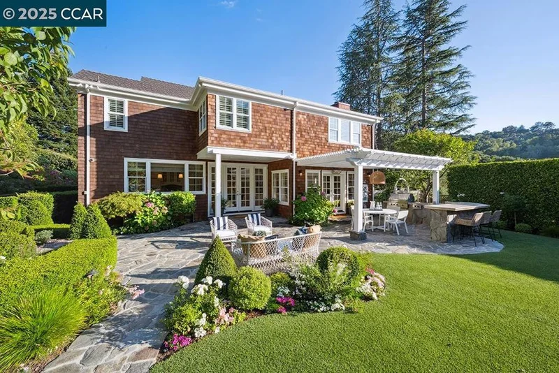 231 Sundown Ter, Orinda, CA 94563