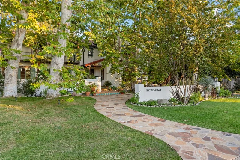 11572 Cielo Place, North Tustin, CA 92705