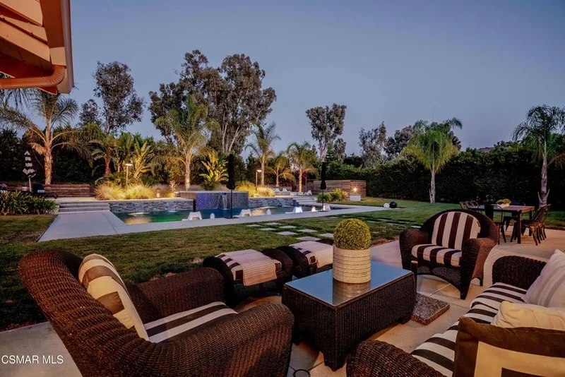 552 Longbranch Road, Simi Valley, CA 93065