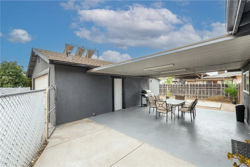 25481 6th Street, San Bernardino, CA 92410