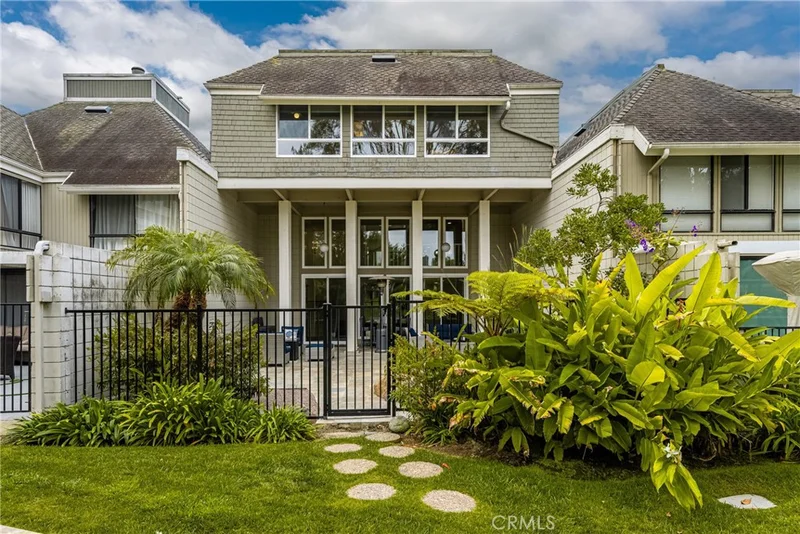 4195 Davis Cup Drive, Huntington Beach, CA 92649