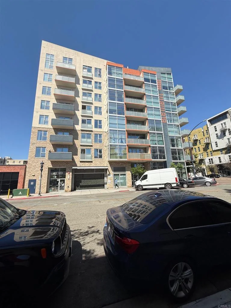 550 15th 403, San Diego, CA 92101