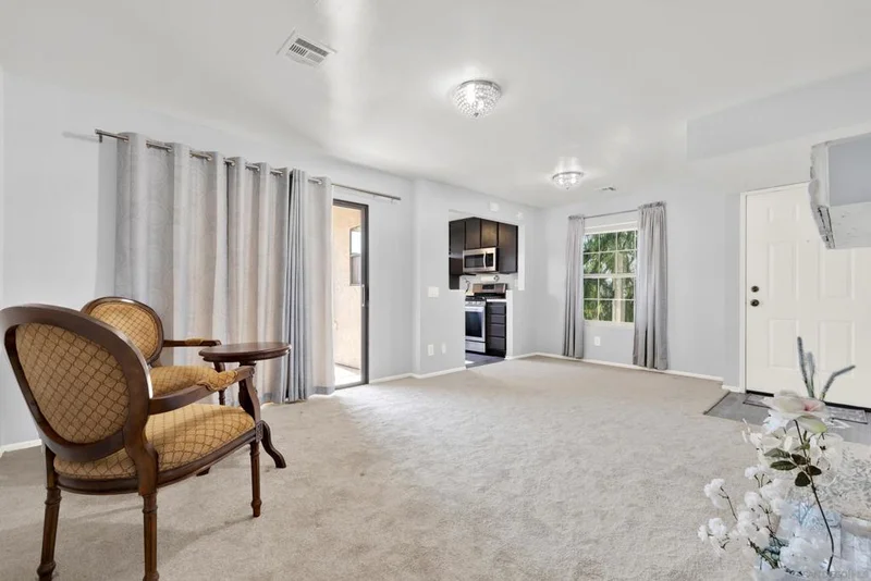 10357 Azuaga St 208, San Diego, CA 92129