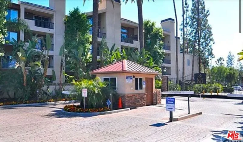 5510 Owensmouth Avenue 313, Woodland Hills, CA 91367