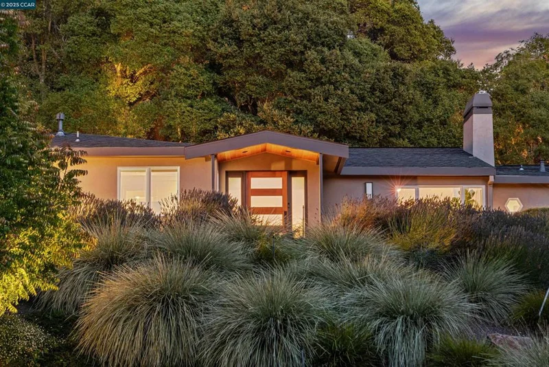 10 Ichabod Lane, Orinda, CA 94563-1315
