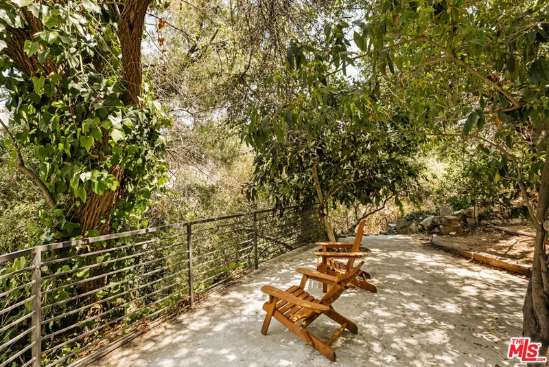 10012 Charter Oak Lane, Beverly Hills, CA 90210