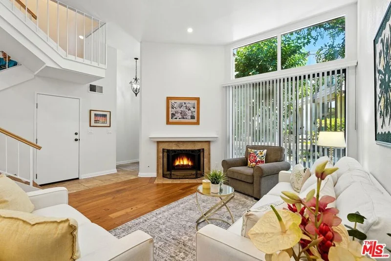 9000 Vanalden Avenue 197, Northridge, CA 91324