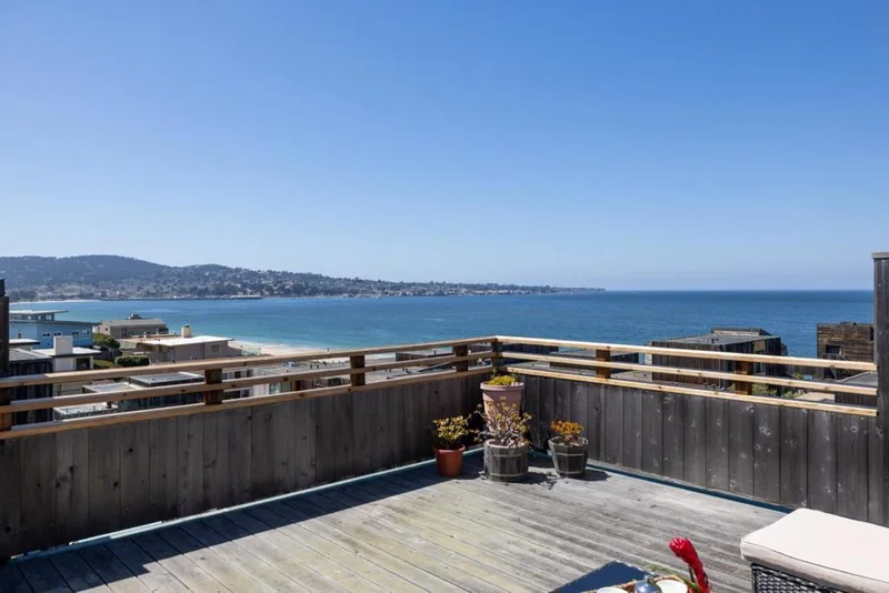 125 Surf Way 434, Monterey, CA 93940