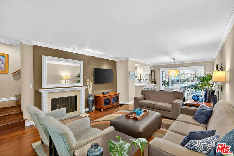 913 17th Street 5, Santa Monica, CA 90403