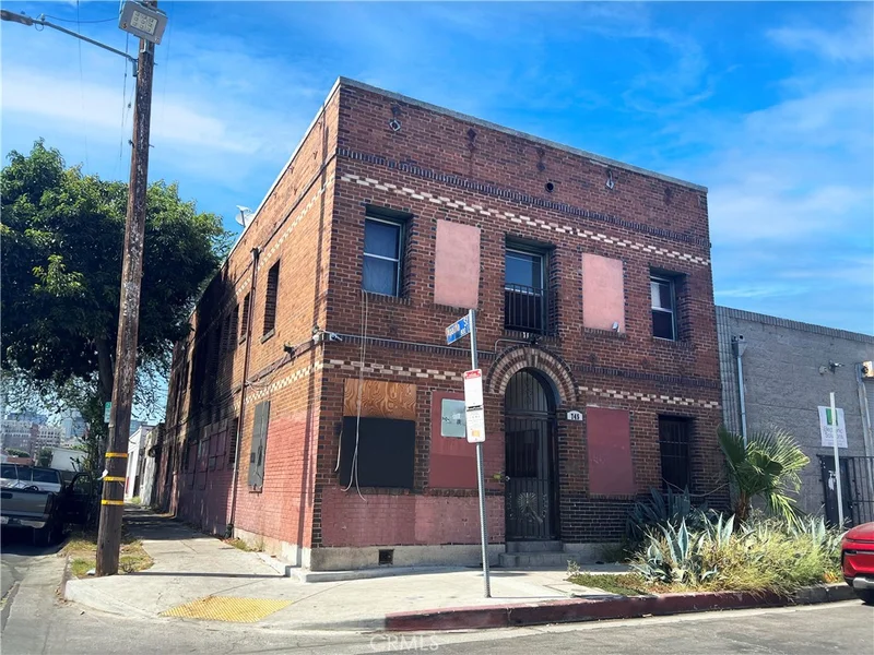 745 Stanford, Los Angeles, CA 90021