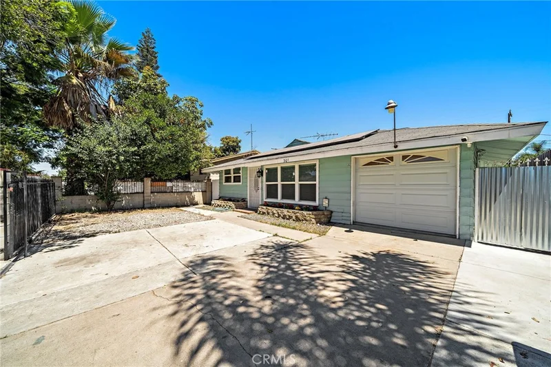 301 N Bewley Street, Santa Ana, CA 92703