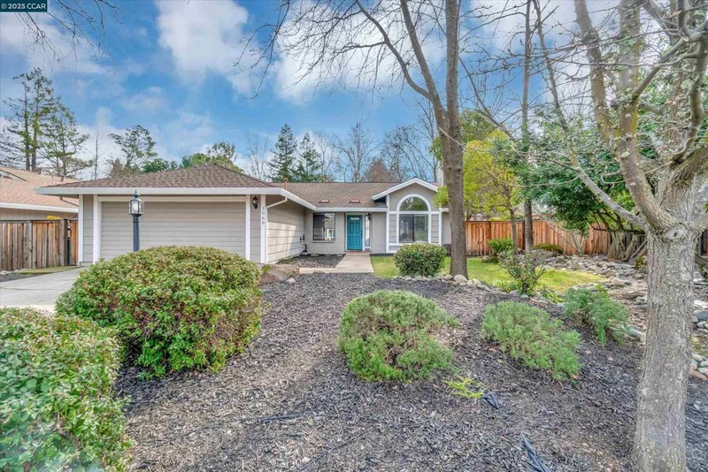 1060 Saint Andrews Dr, El Dorado Hills, CA 95762