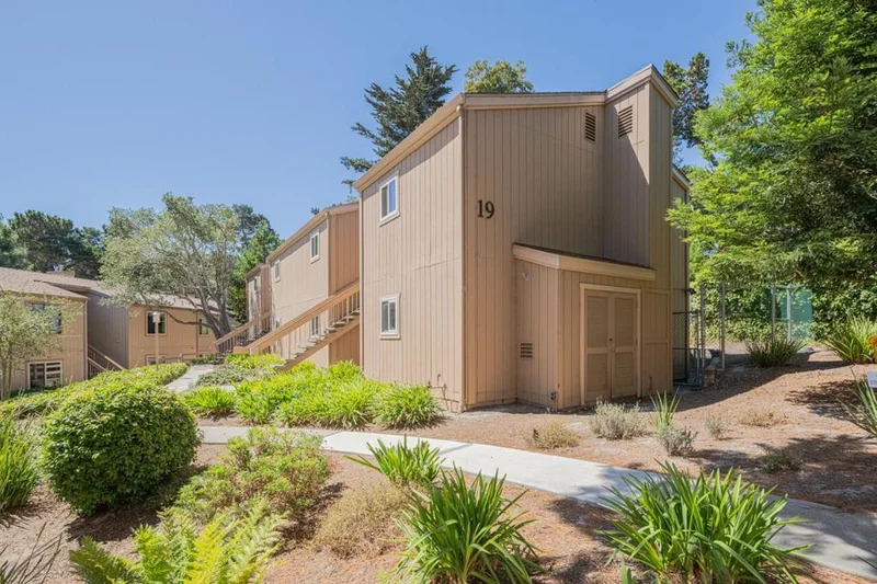300 Glenwood Circle 192, Monterey, CA 93940