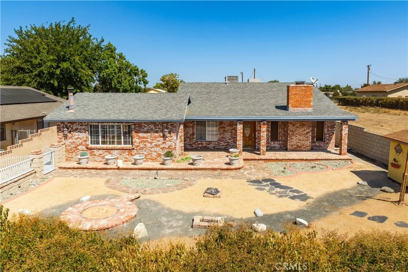 4229 W Avenue L8, Lancaster, CA 93536