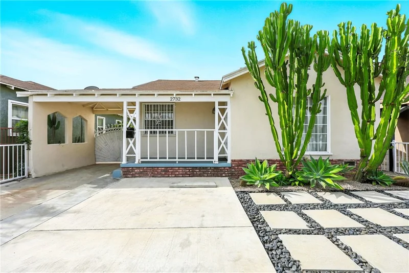 2732 Indiana Avenue, South Gate, CA 90280
